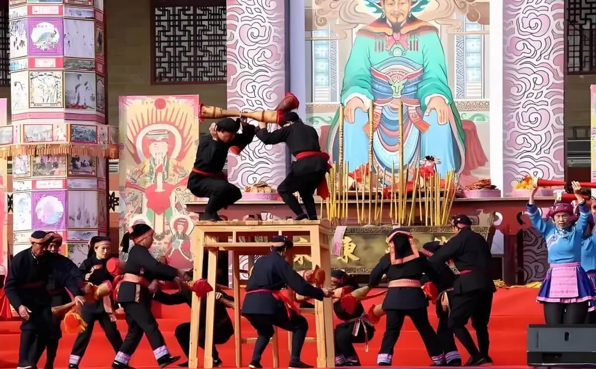盘王祭祀与“跳盘王”.jpg