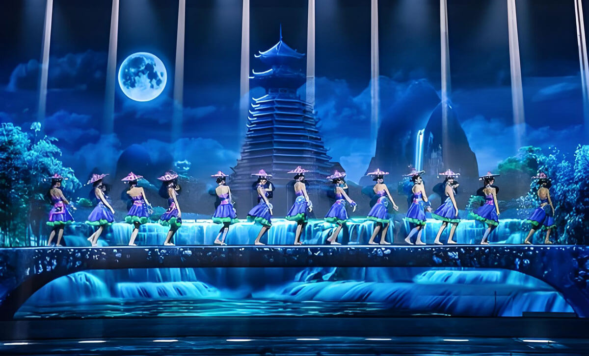 桂丽实景山水演出.jpg