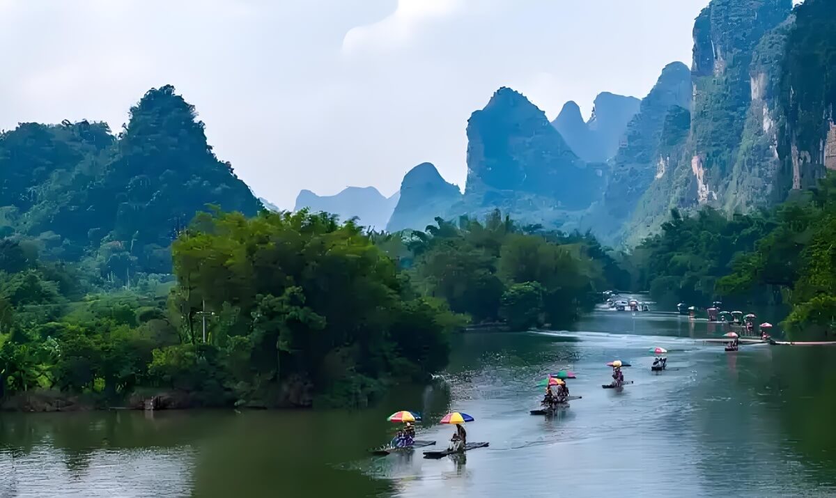 阳朔遇龙河漂流.jpg